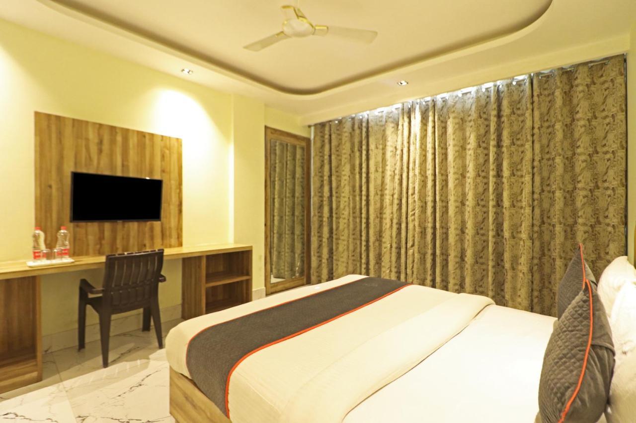 Hotel Good Vibe Near Delhi Igi Airport Ню Делхи Екстериор снимка