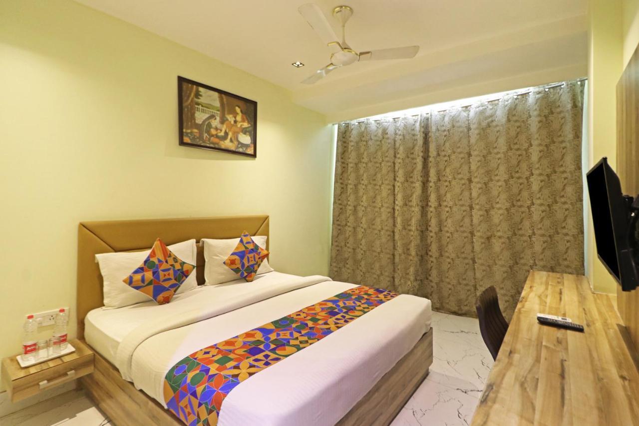 Hotel Good Vibe Near Delhi Igi Airport Ню Делхи Екстериор снимка