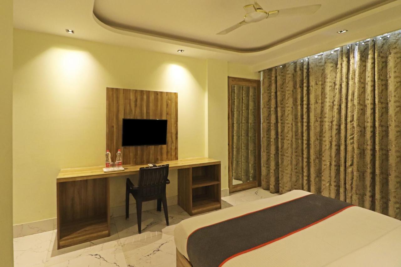 Hotel Good Vibe Near Delhi Igi Airport Ню Делхи Екстериор снимка