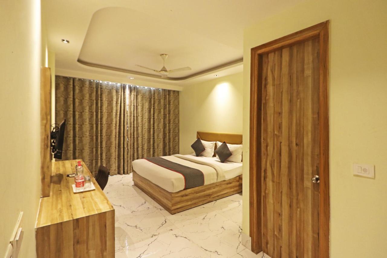 Hotel Good Vibe Near Delhi Igi Airport Ню Делхи Екстериор снимка